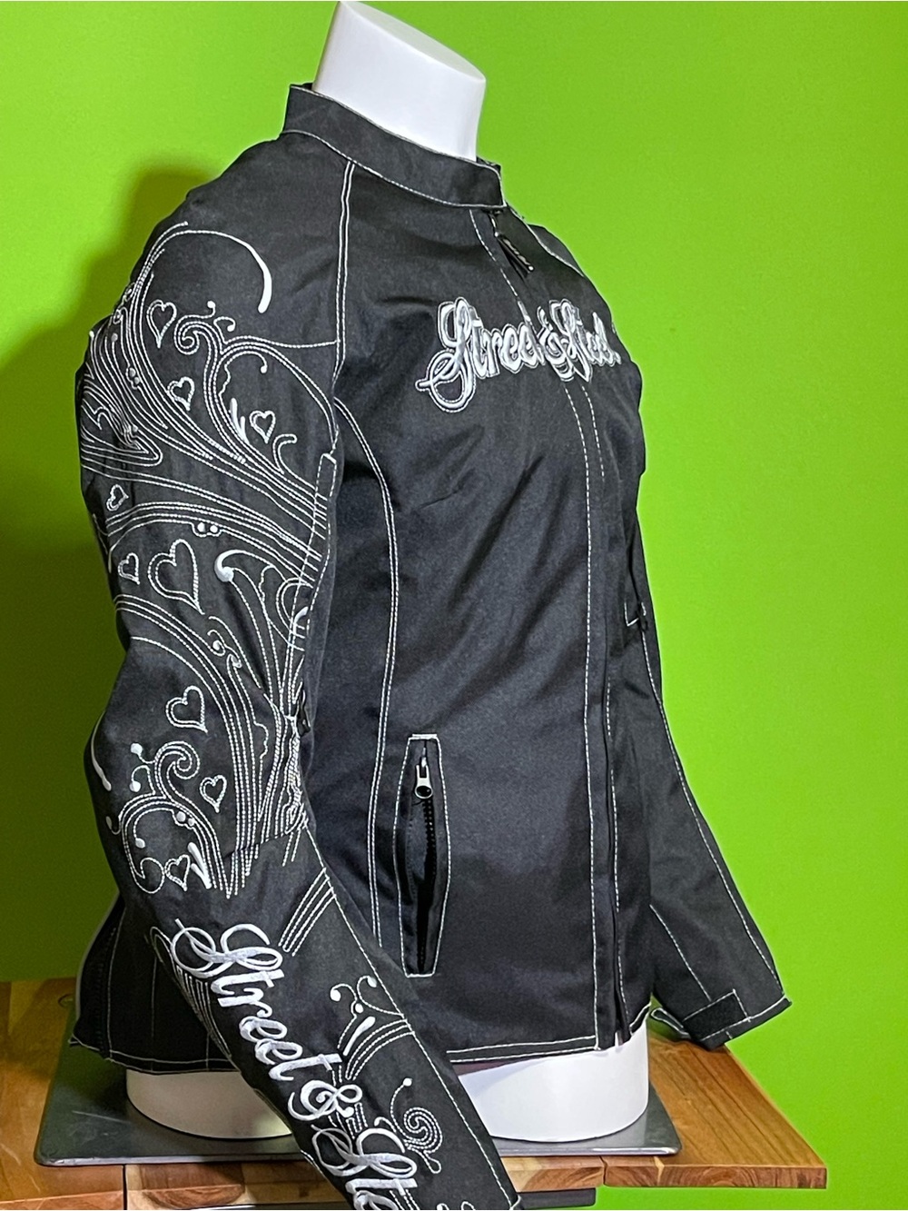 NWOT Women’s Sz M “Street & Steel Heartthrob”Motorcycle Riding Jacket /Pristine/ - Picture 12 of 16
